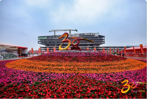 Hunan YouBang Garden Engineering Co., Ltd. gratulierte Zoomlion zum 30. Jahrestag!
