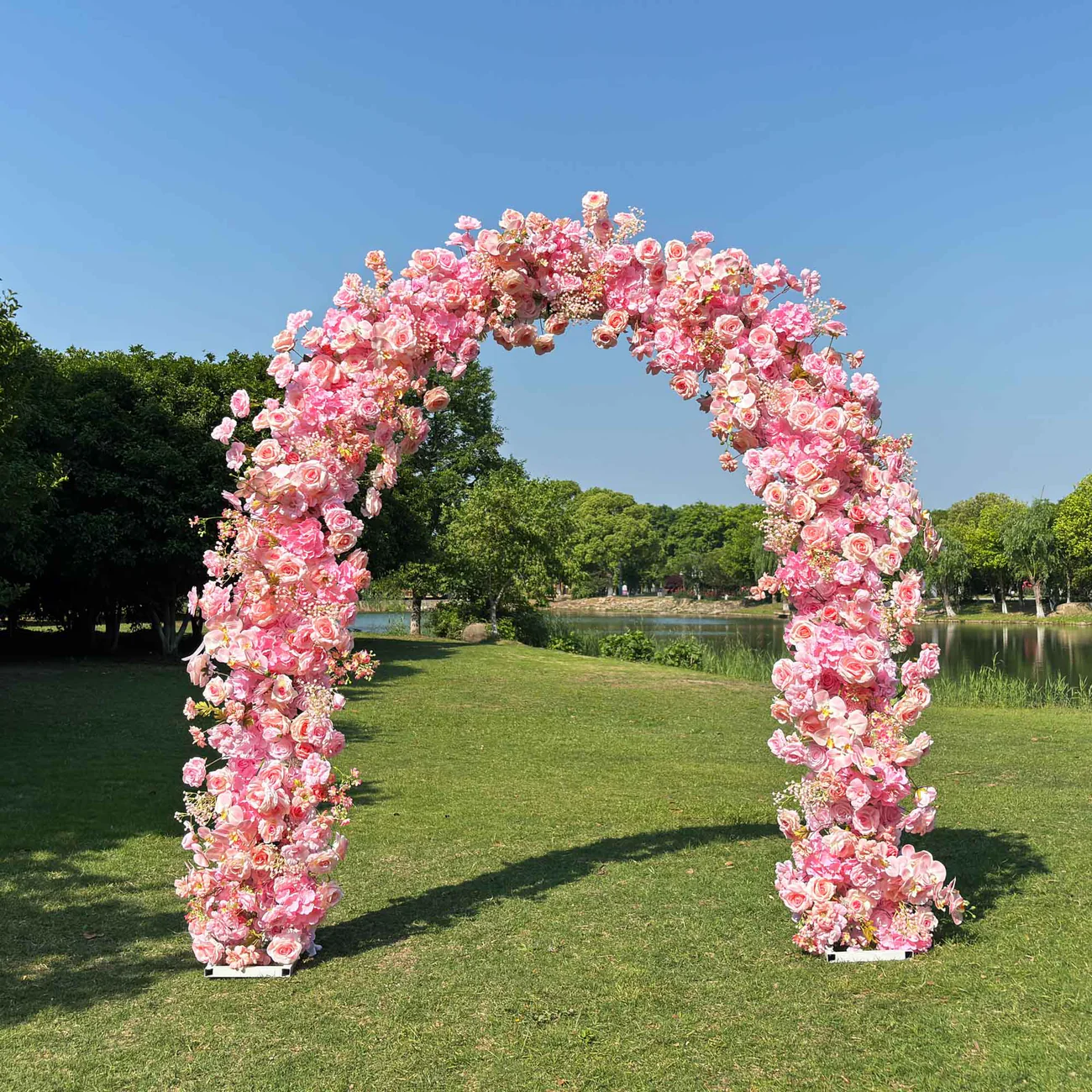 Blumenbogen künstliche Blumen Hintergrund Vorschlag Vorschlag Hochzeitsfeierdekoration